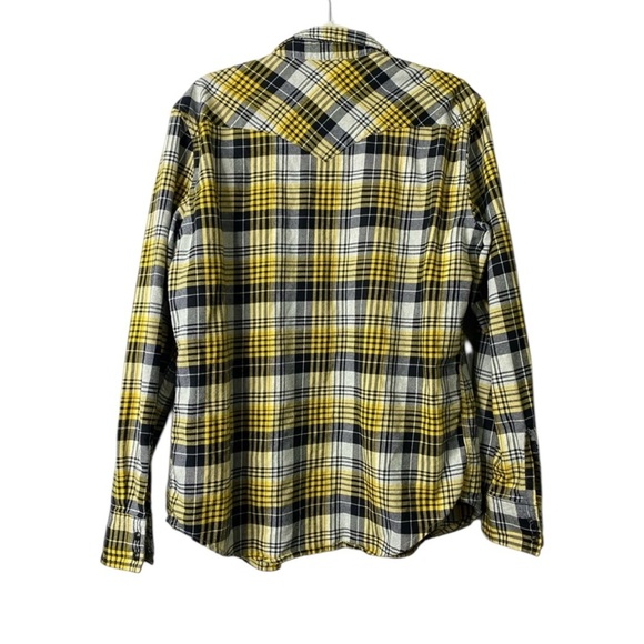 Levi’s Men’s Yellow & Black Plaid Flannel Button-Up Shirt (M) - Picture 3 of 3